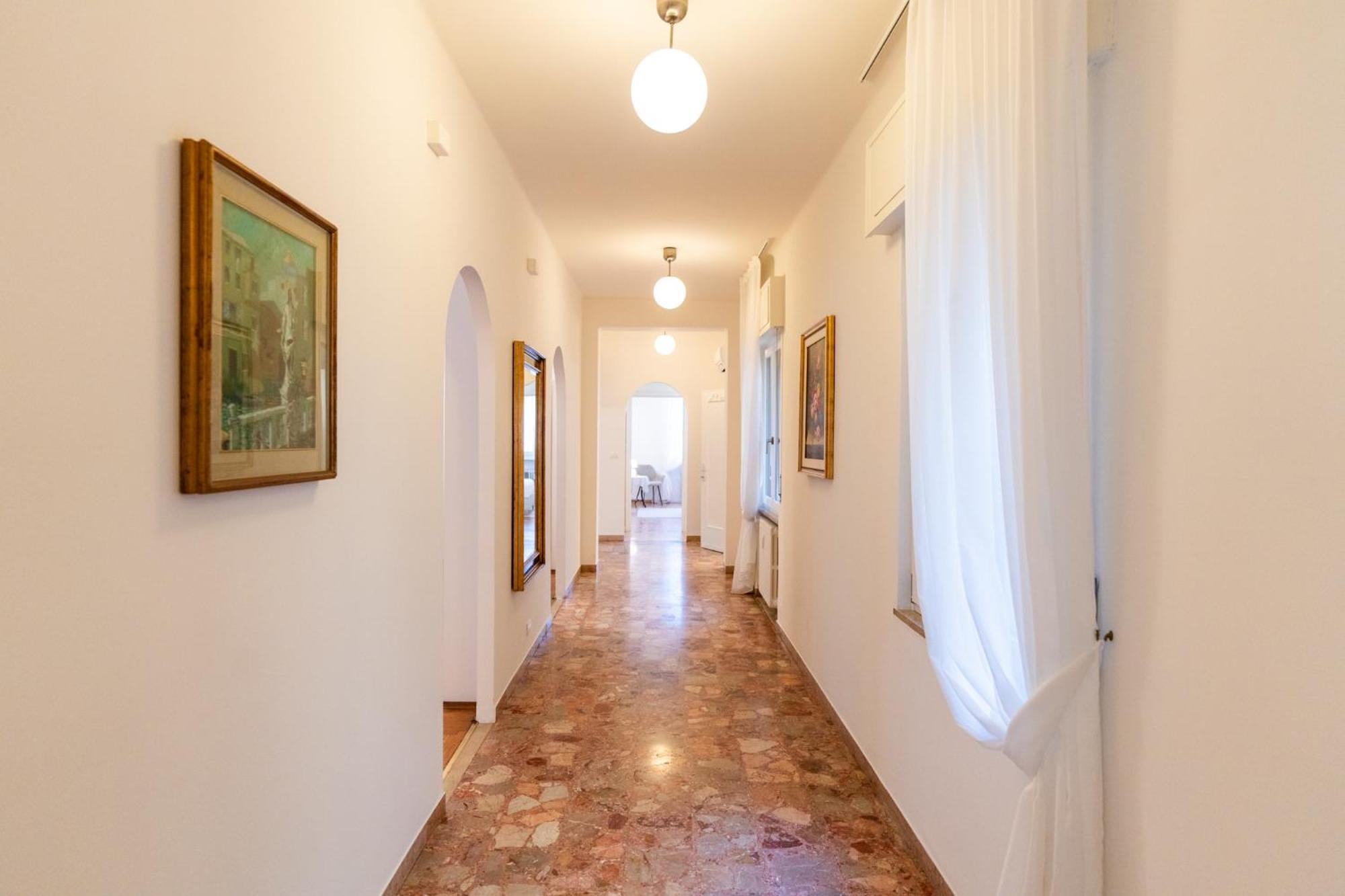 Domus Verona - Elegante Residenza Con Affaccio Su Porta Leoni Phòng bức ảnh